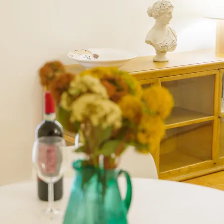 Dietro L'angolo - In Appartement *