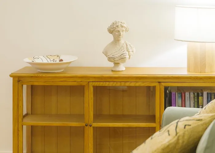 Dietro L'angolo - In